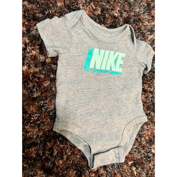 Nike Baby Onesie Set in Washed Teal 3 Pack 3M 3 Months - Picture 5 of 8